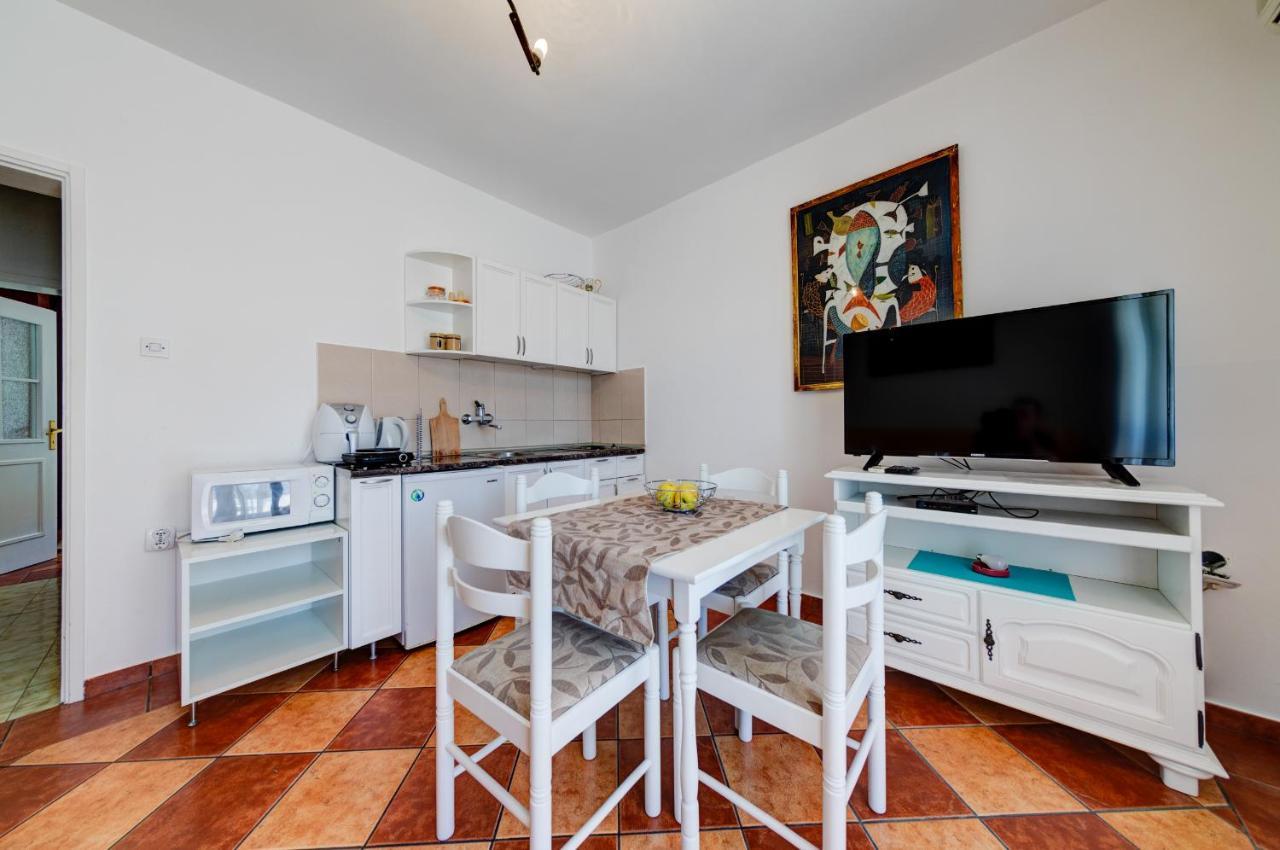 Olive Garden Apartments Sveti Stefan Esterno foto