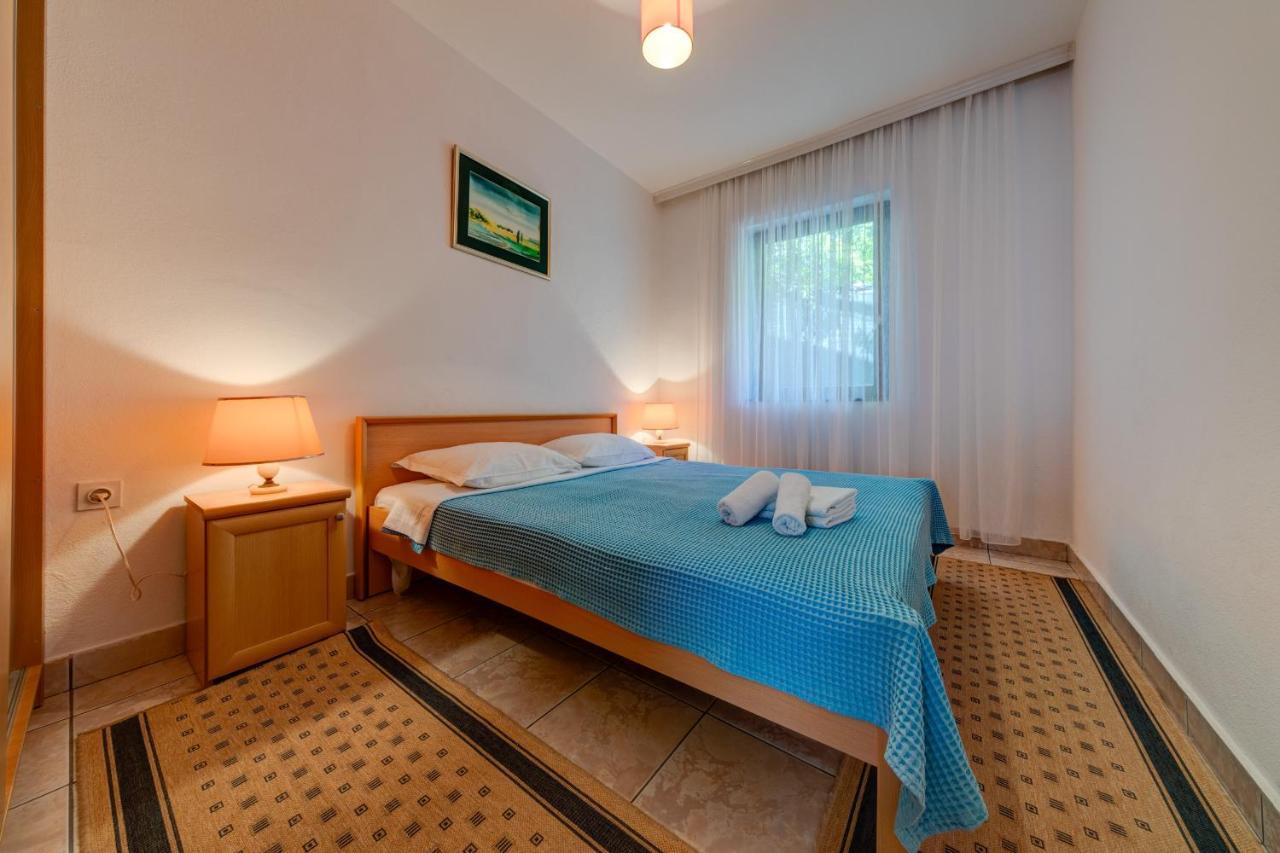 Olive Garden Apartments Sveti Stefan Esterno foto